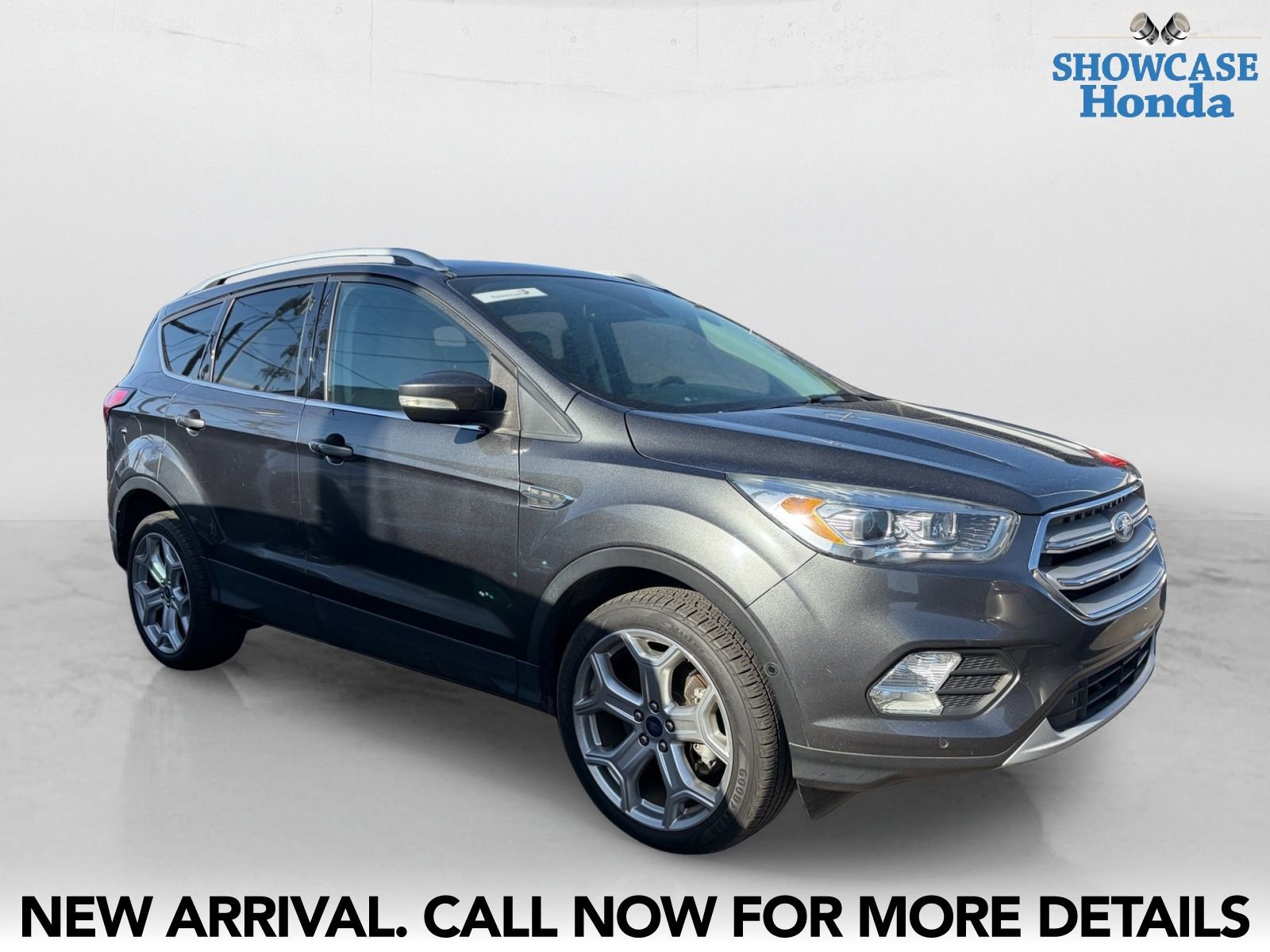 Used 2019 Ford Escape Titanium AWD/4WD image 6