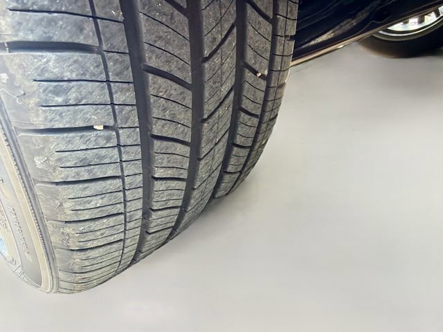 Used 2022 Lexus ES 350 w/ Premium Package image 40