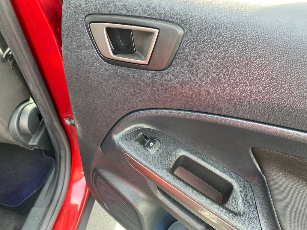 Used 2020 Ford EcoSport SE FWD image 40