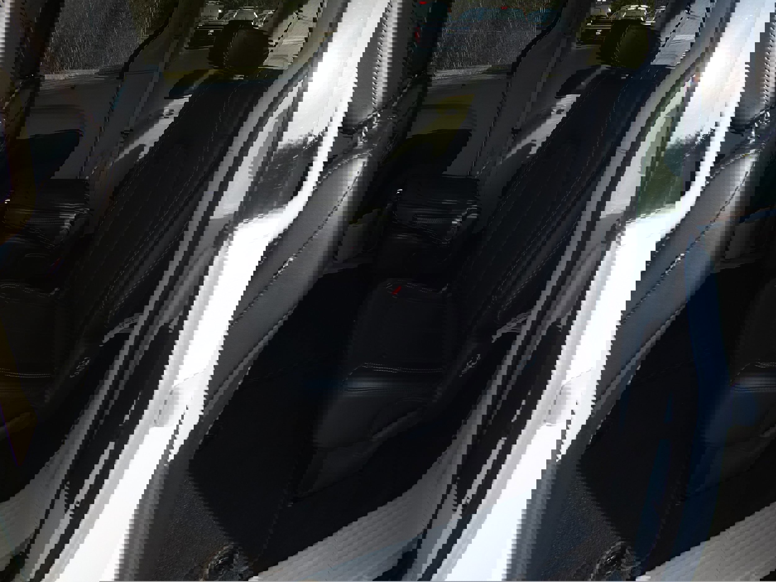 Used 2024 Chrysler Pacifica Touring-L image 12