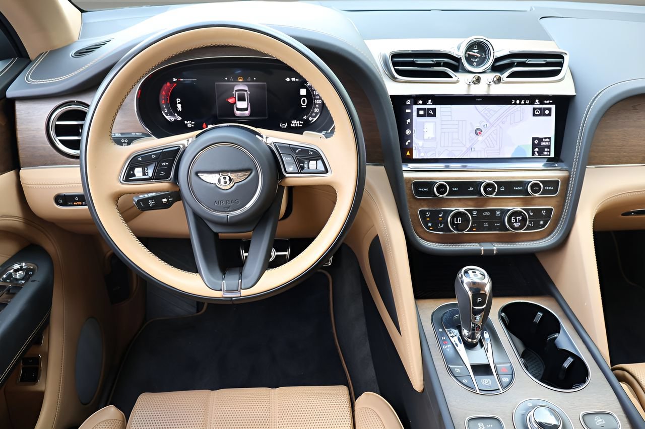 Certified 2024 Bentley Bentayga Extended Wheelbase AWD/4WD image 16