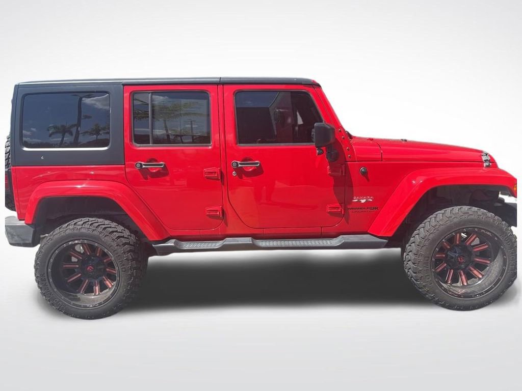 Used 2018 Jeep Wrangler Unlimited Sahara image 3