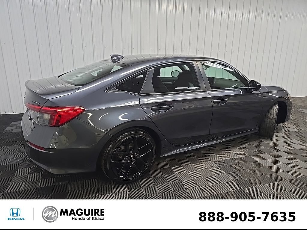 Used 2023 Honda Civic Sport image 3