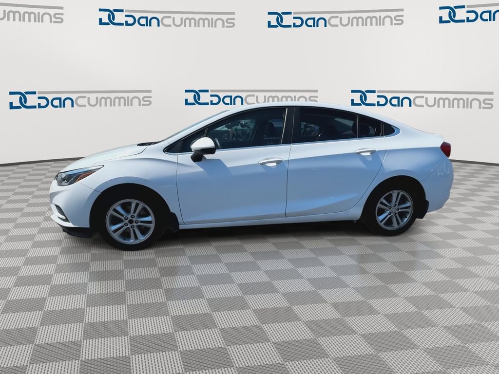 Used 2018 Chevrolet Cruze LT FWD image 5