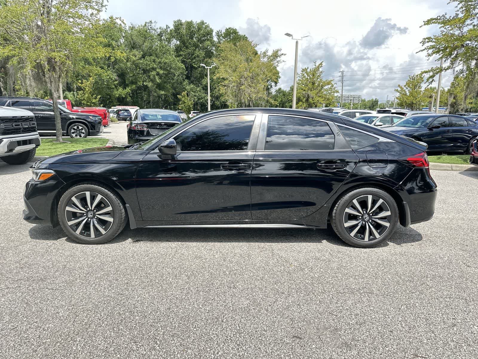 Used 2023 Honda Civic EX-L image 3