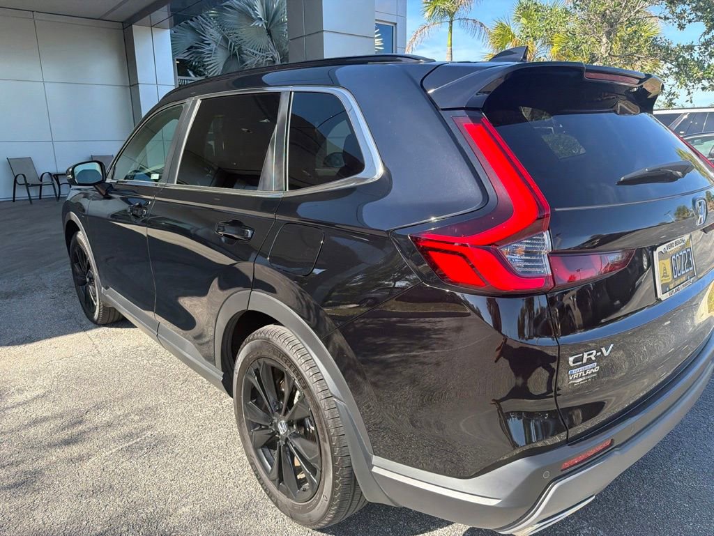 Used 2025 Honda CR-V Sport Touring image 9