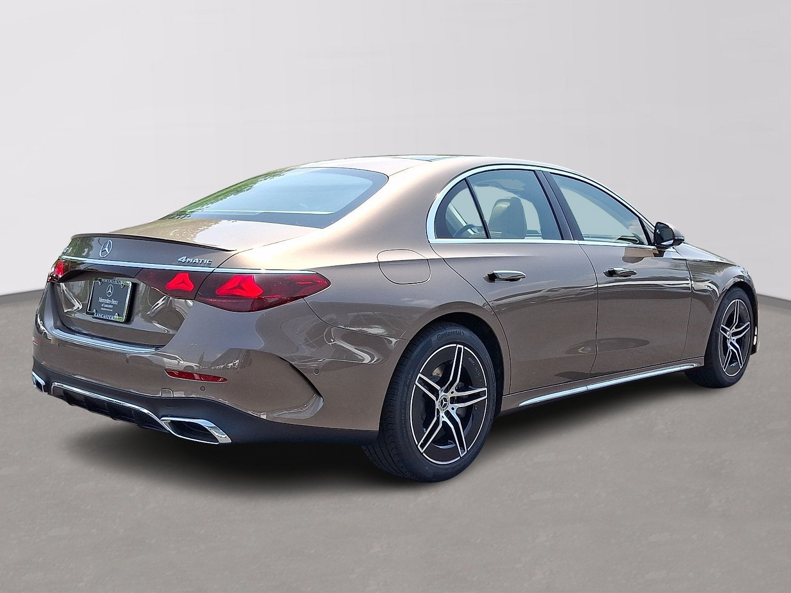 New 2026 Mercedes-Benz E 450 4MATIC Sedan image 4