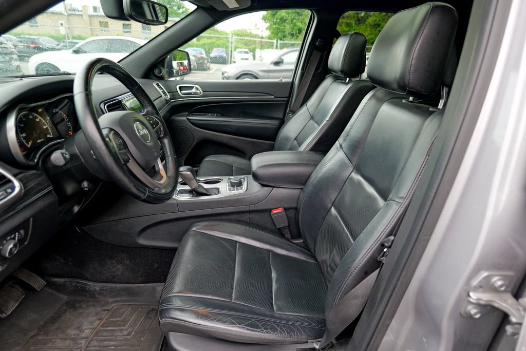 Used 2019 Jeep Grand Cherokee Limited w/ Luxury Group II AWD/4WD image 22