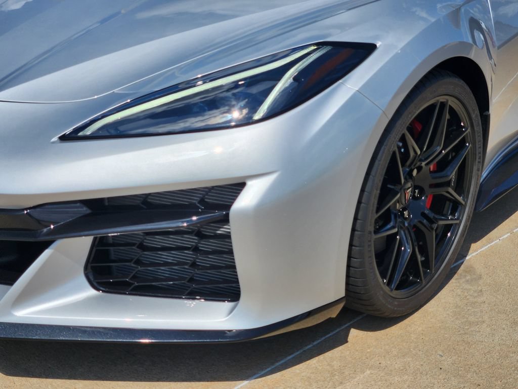 New 2027 Chevrolet Corvette Z06 RWD image 6