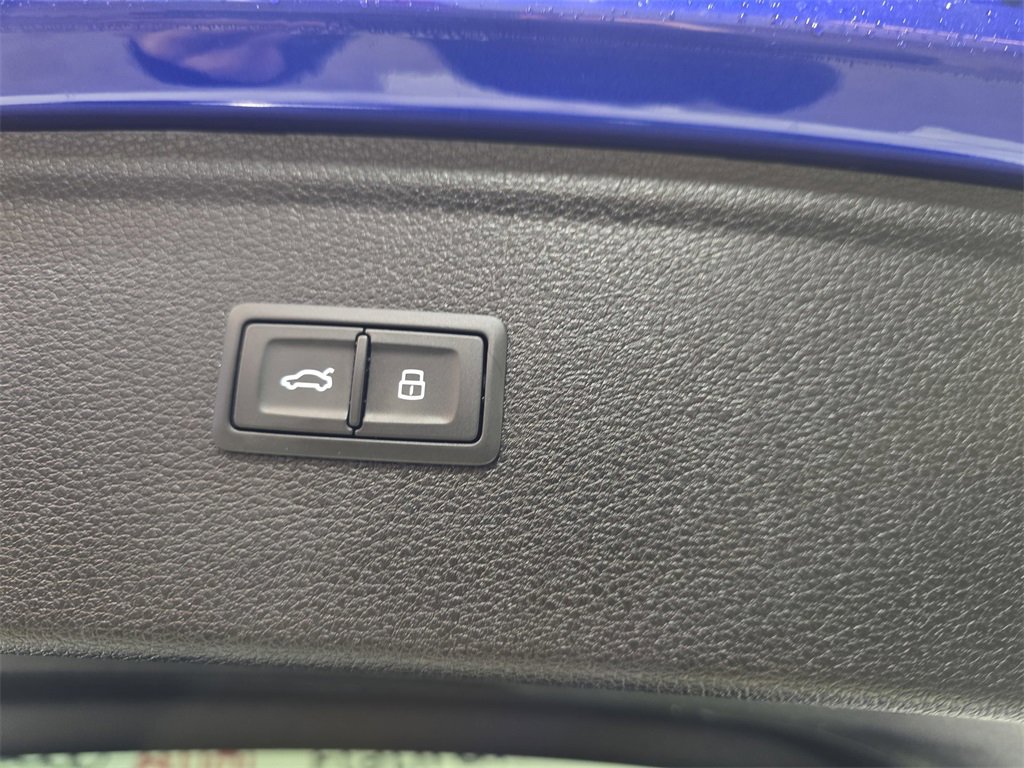 Used 2023 Audi SQ5 Premium Plus image 15