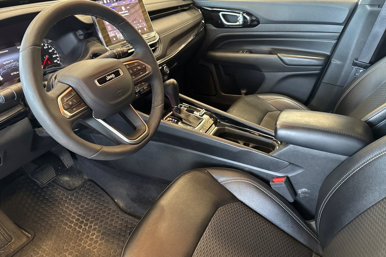 Used 2023 Jeep Compass Altitude w/ Convenience Group image 9