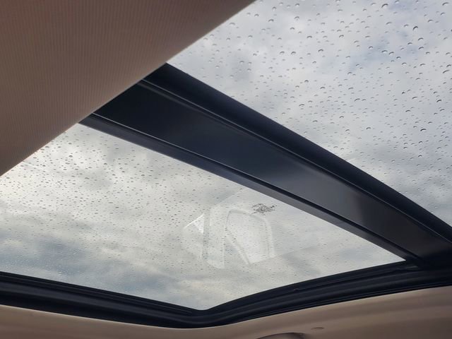 Used 2023 Lincoln Nautilus Reserve image 24