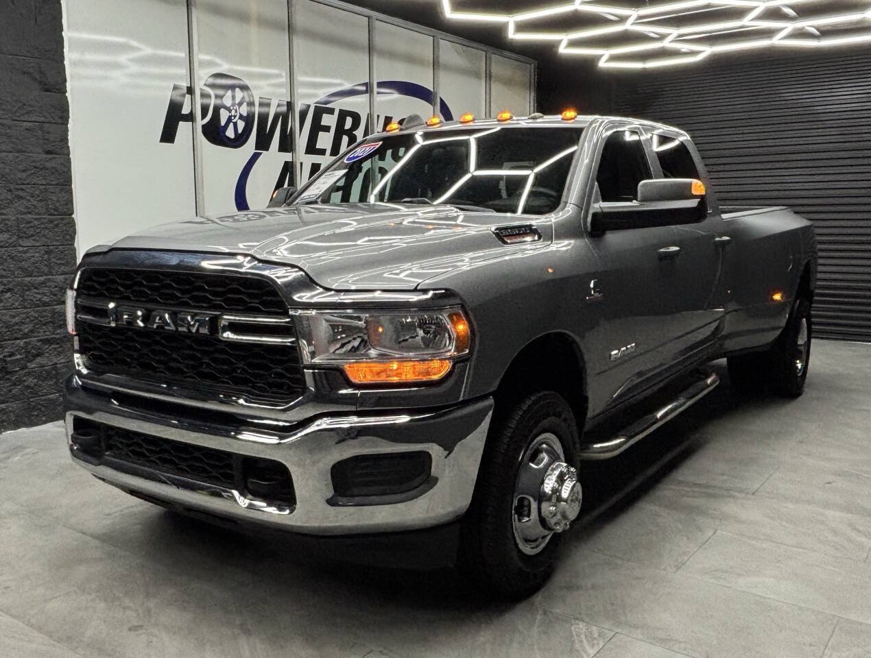 Used 2021 RAM 3500 Tradesman AWD/4WD image 2