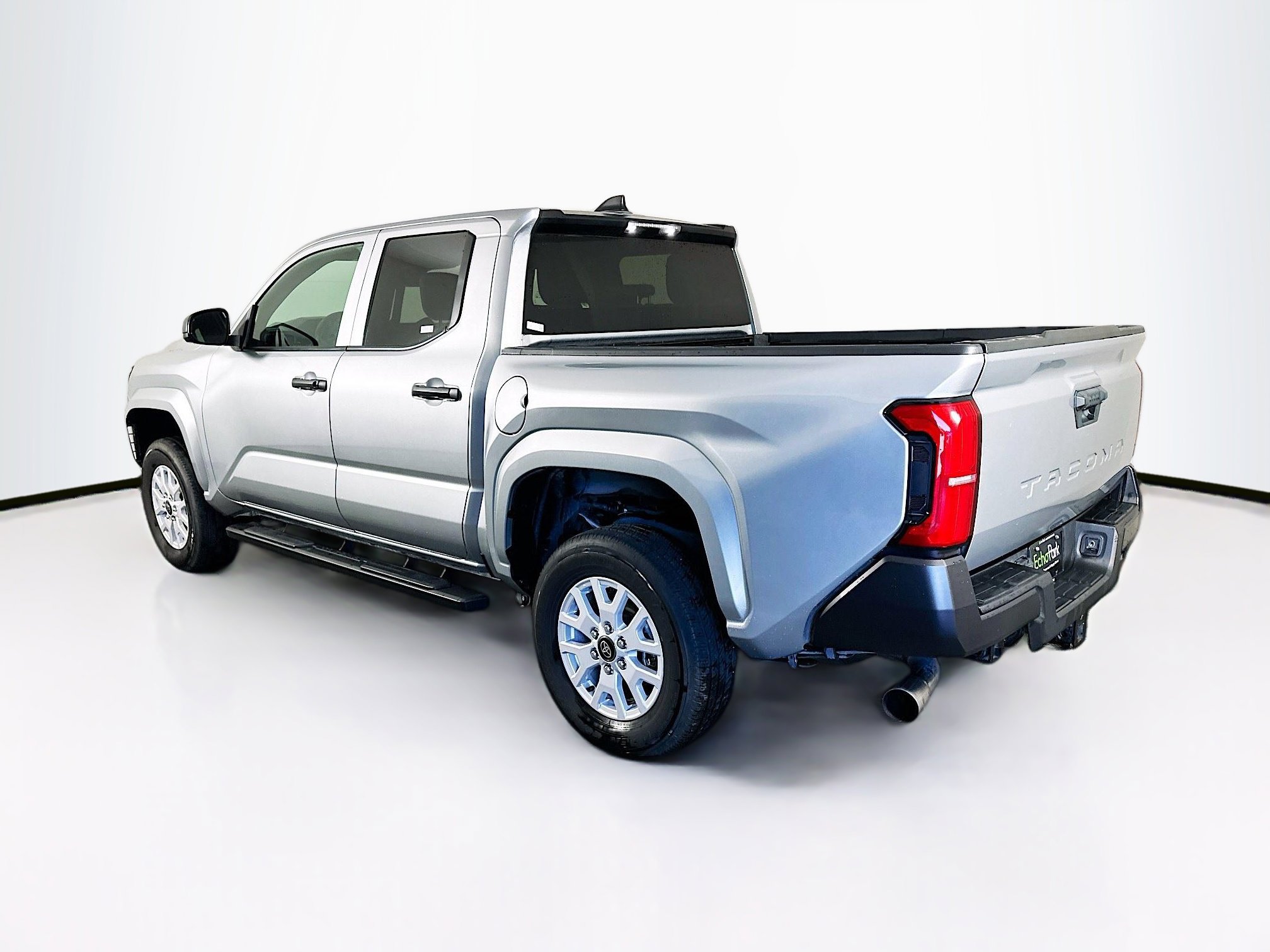 Used 2025 Toyota Tacoma SR RWD image 5
