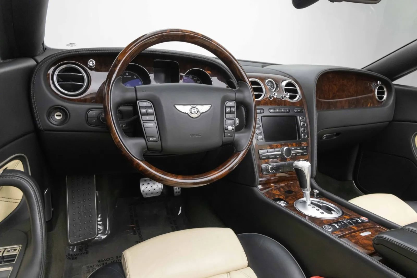 Used 2010 Bentley Continental GTC AWD/4WD image 6