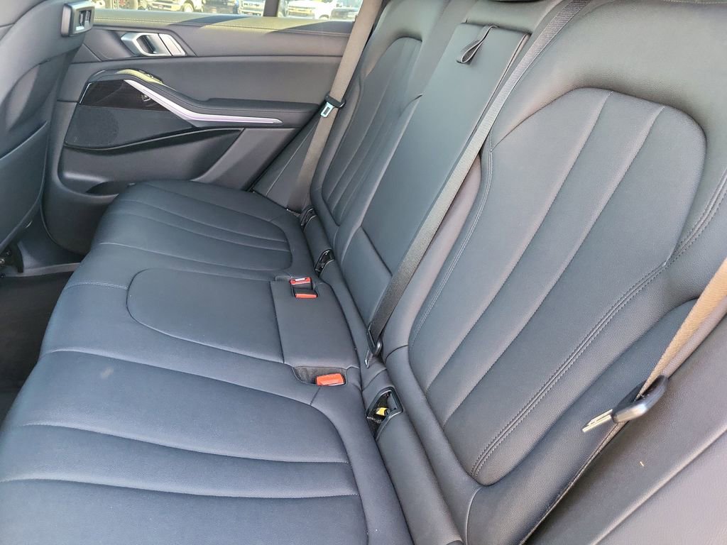 Used 2019 BMW X5 xDrive40i w/ Premium Package 2 AWD/4WD image 12