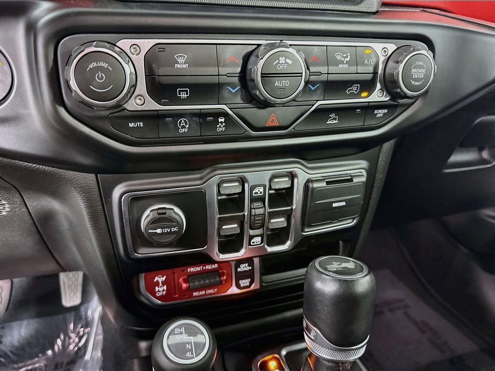 Used 2022 Jeep Wrangler Unlimited Rubicon AWD/4WD image 20