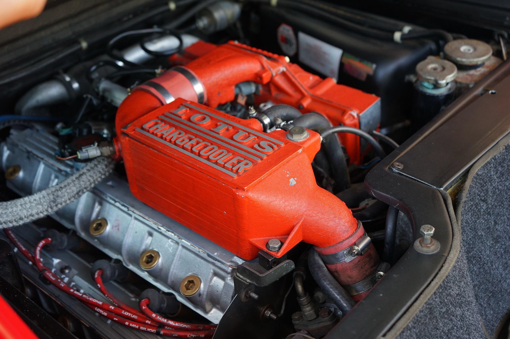 Used 1990 Lotus Esprit SE RWD image 13