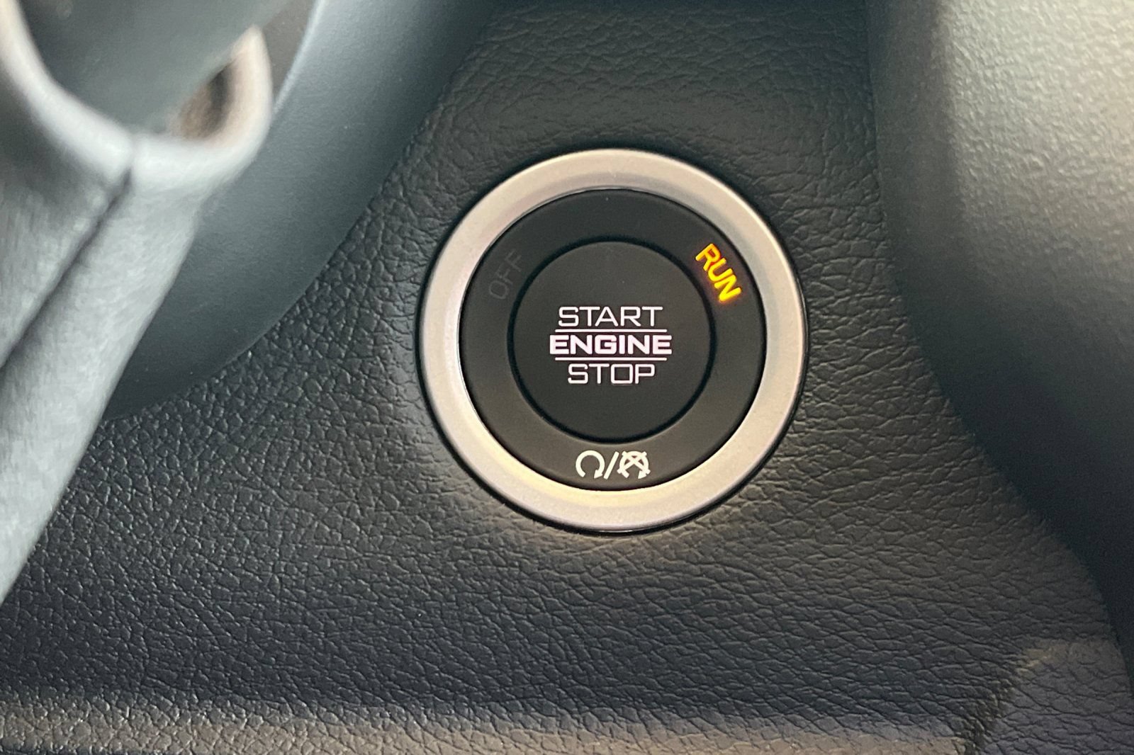 New 2026 RAM 3500 Laramie AWD/4WD image 21