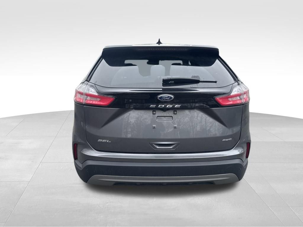 Certified 2024 Ford Edge SEL image 4