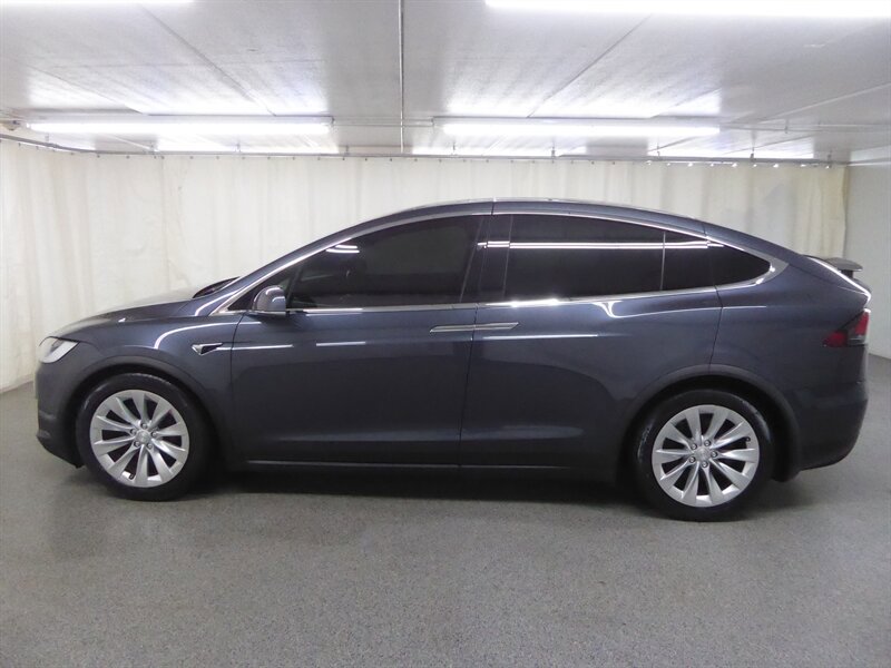 Used 2016 Tesla Model X 75D AWD/4WD image 4