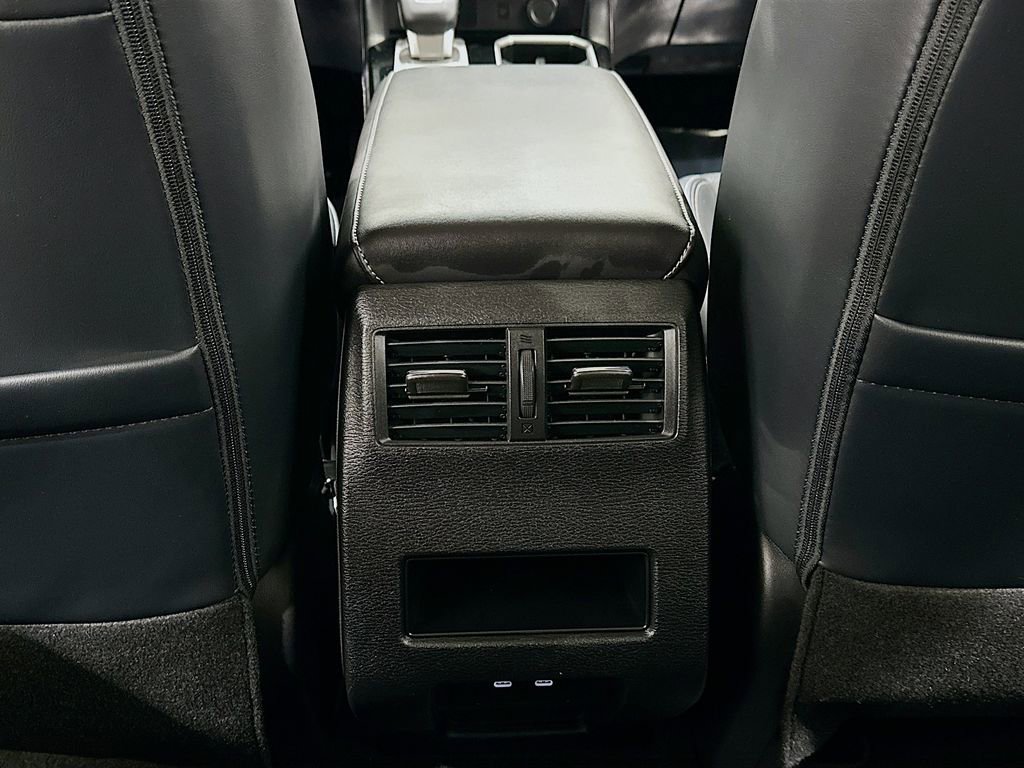 Used 2025 Mitsubishi Outlander SE FWD image 26