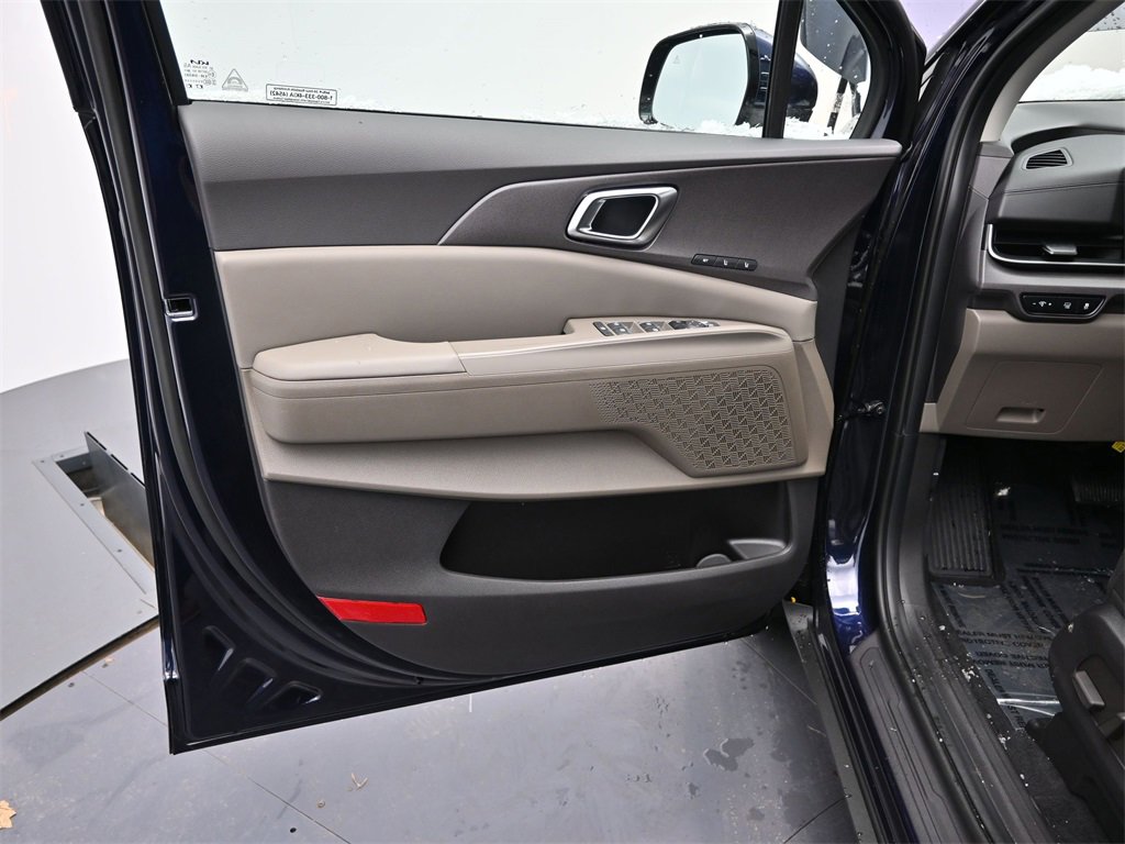 New 2026 Kia Carnival EX image 19