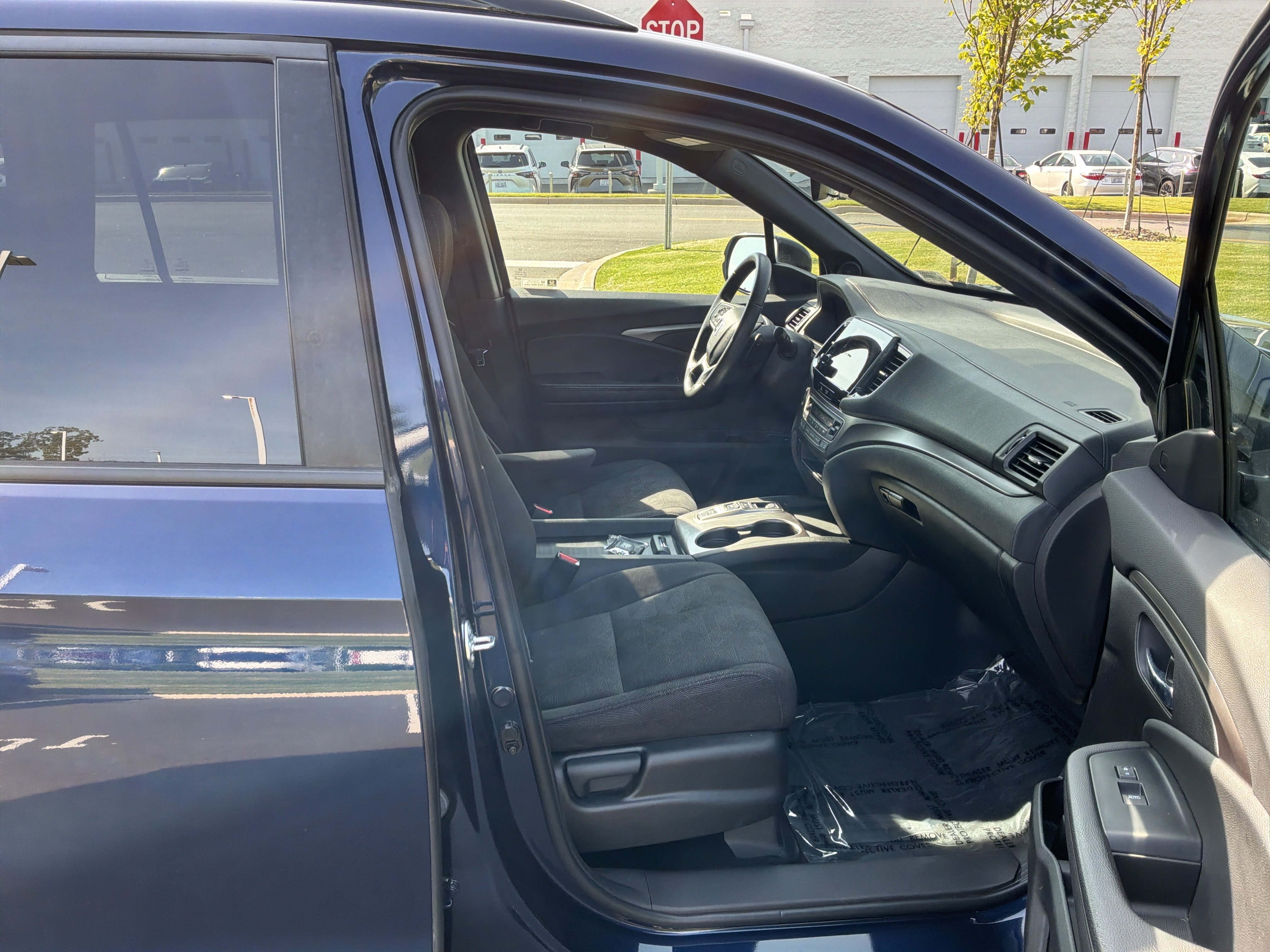 Used 2022 Honda Pilot Sport image 31