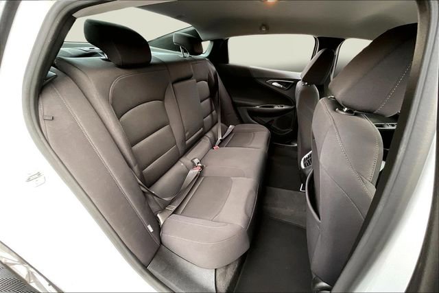 Used 2024 Chevrolet Malibu LT image 17