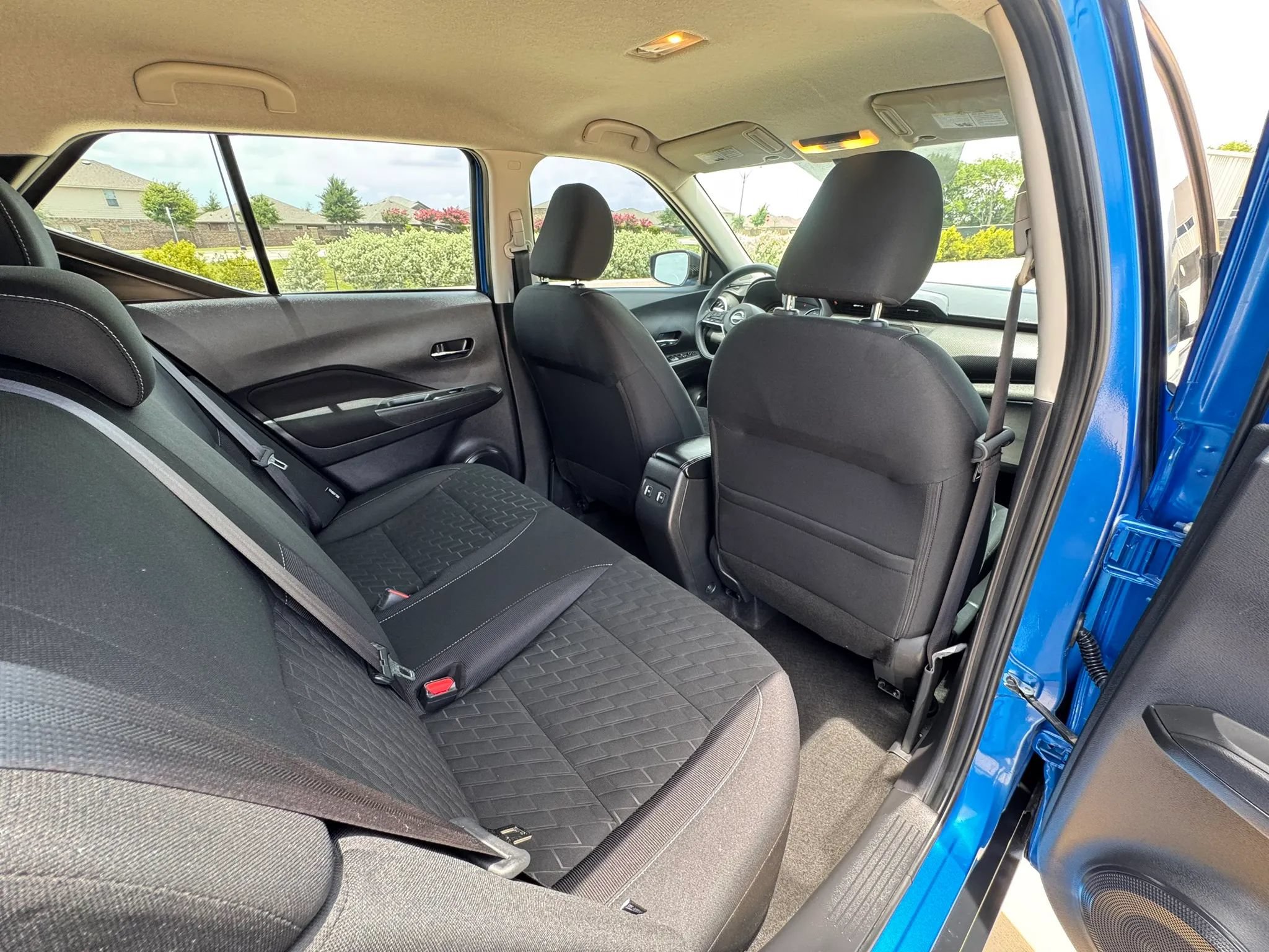 Used 2023 Nissan Kicks SV FWD image 37
