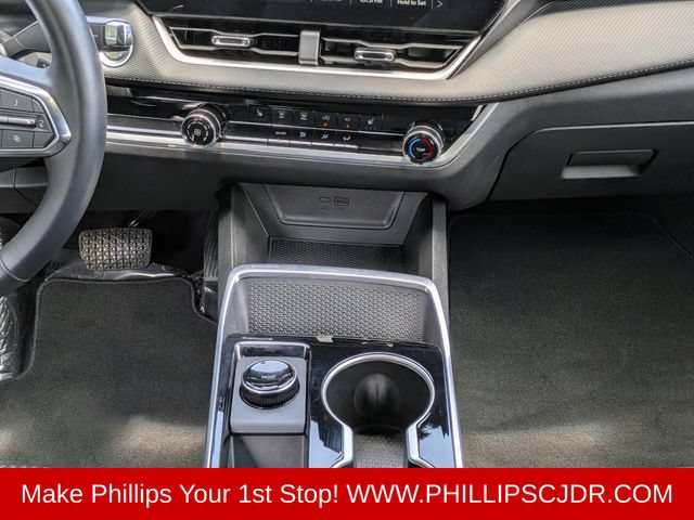 Used 2026 Chevrolet Equinox LT FWD image 18
