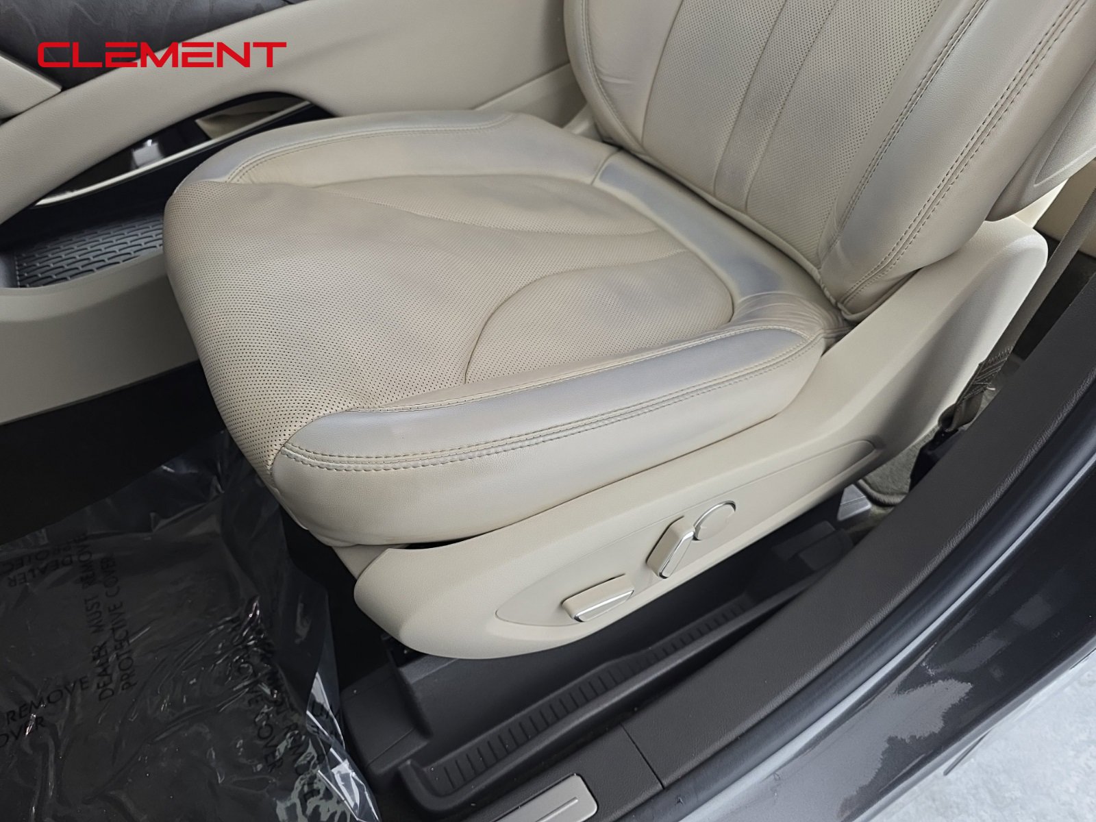 Used 2020 Lincoln Nautilus Reserve image 22