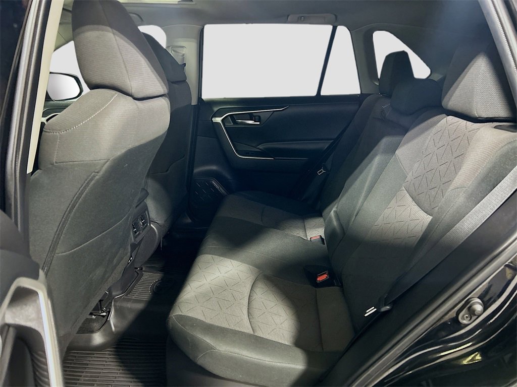 Used 2024 Toyota RAV4 XLE image 21
