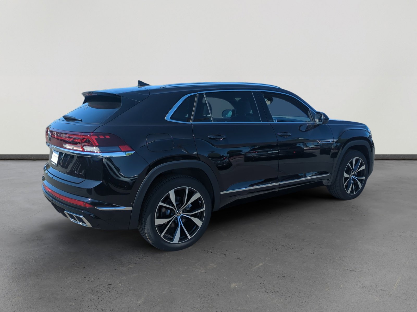 New 2026 Volkswagen Atlas Cross Sport SEL Premium R-Line image 5