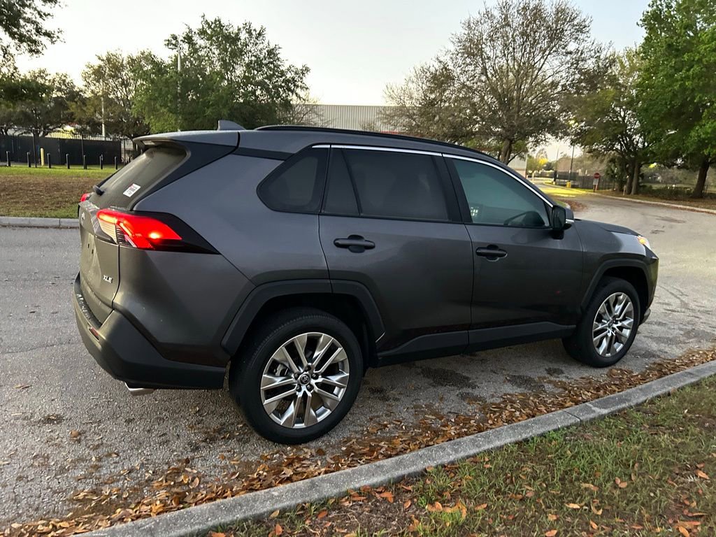 Certified 2023 Toyota RAV4 XLE Premium image 5