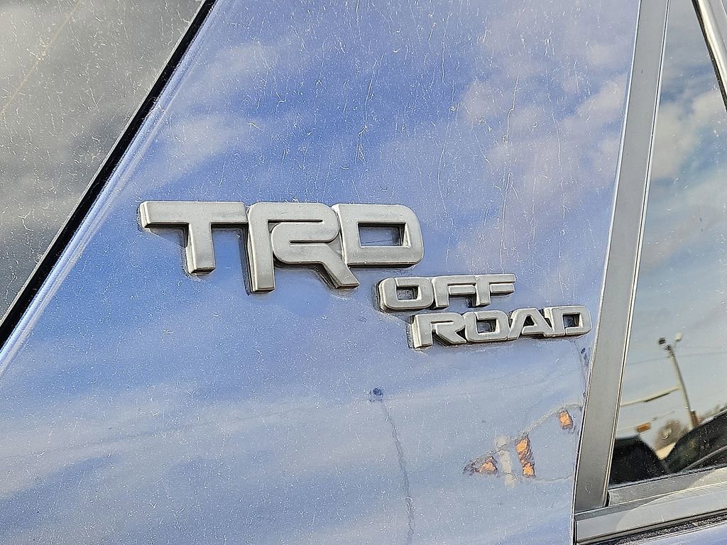 Used 2018 Toyota 4Runner SR5 image 6