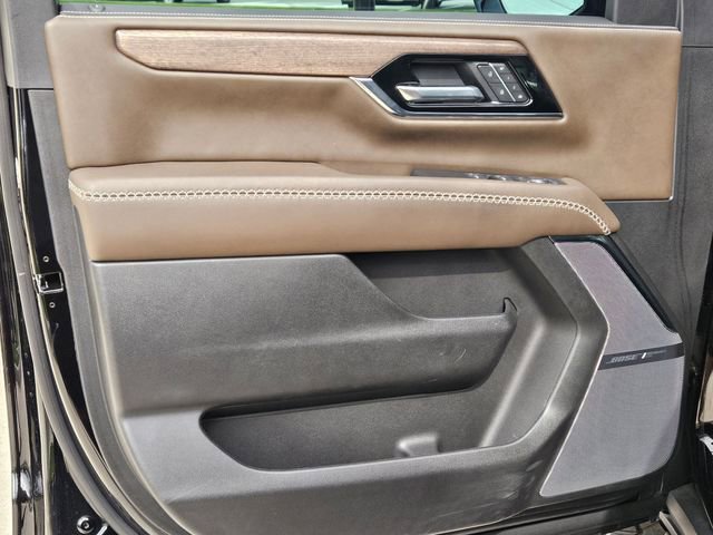 Used 2025 GMC Yukon Denali Ultimate w/ LPO, Floor Liner Package image 22