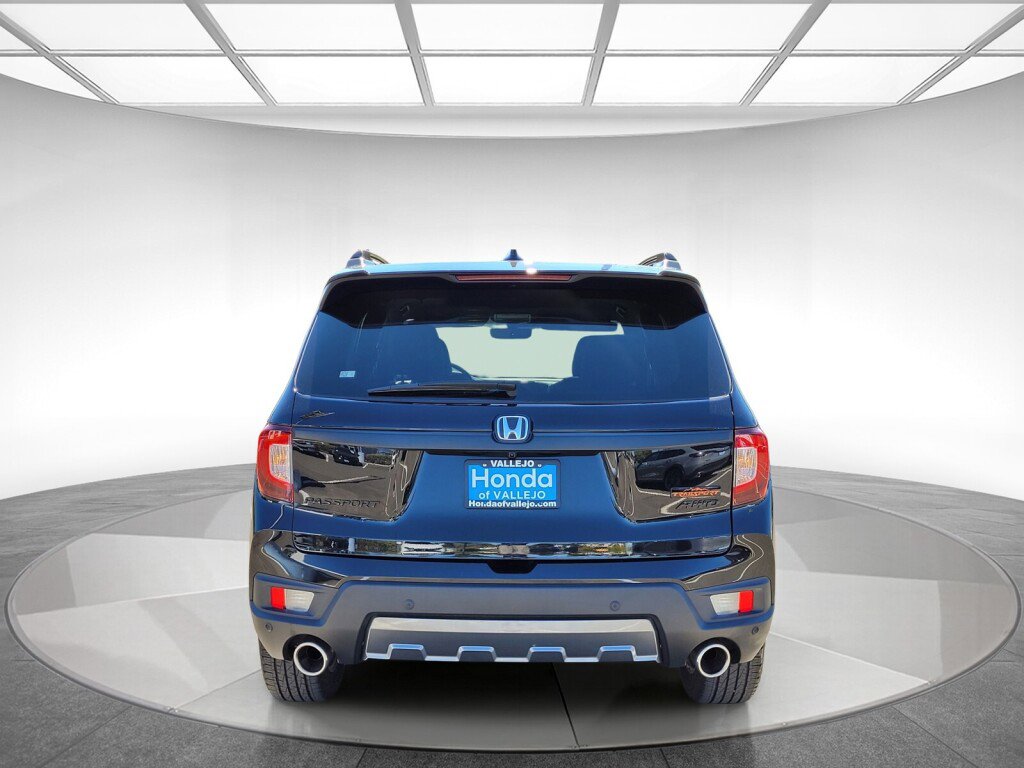 Certified 2023 Honda Passport TrailSport image 4