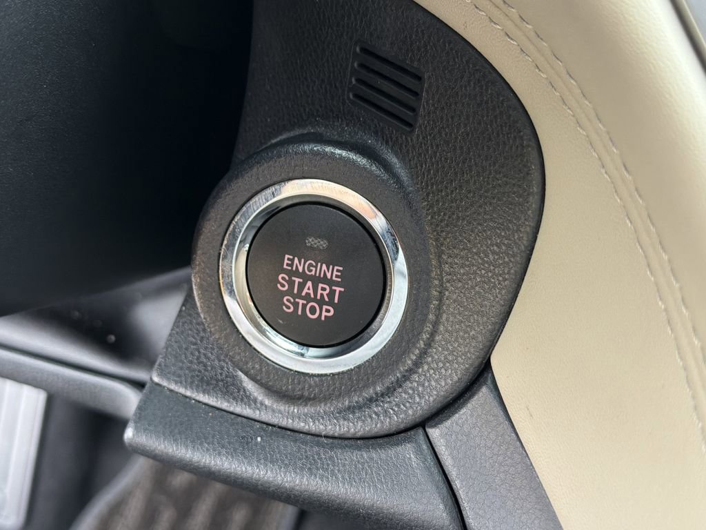 Used 2020 Subaru Outback Premium AWD/4WD image 27