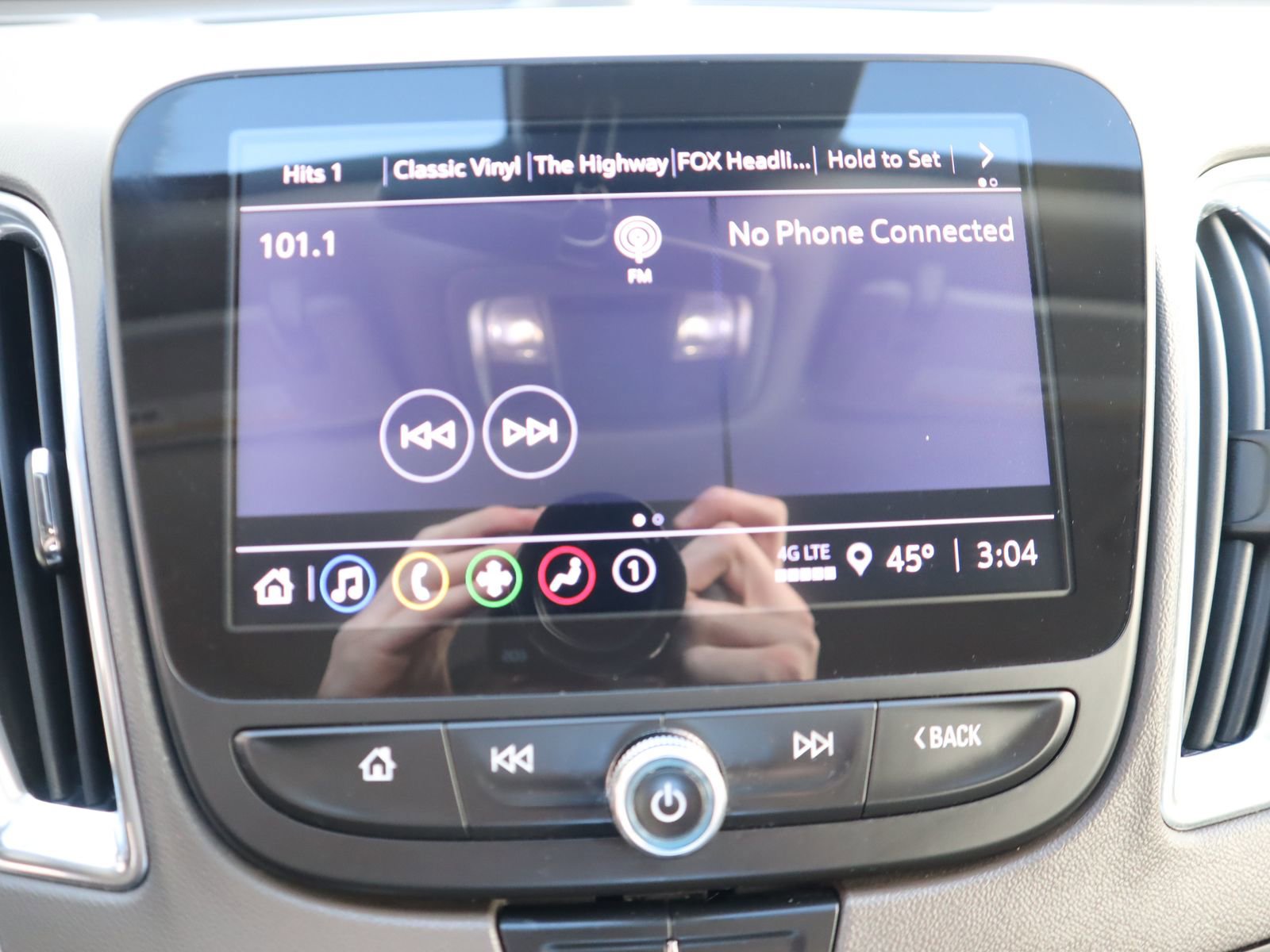 Used 2021 Chevrolet Malibu LT image 42