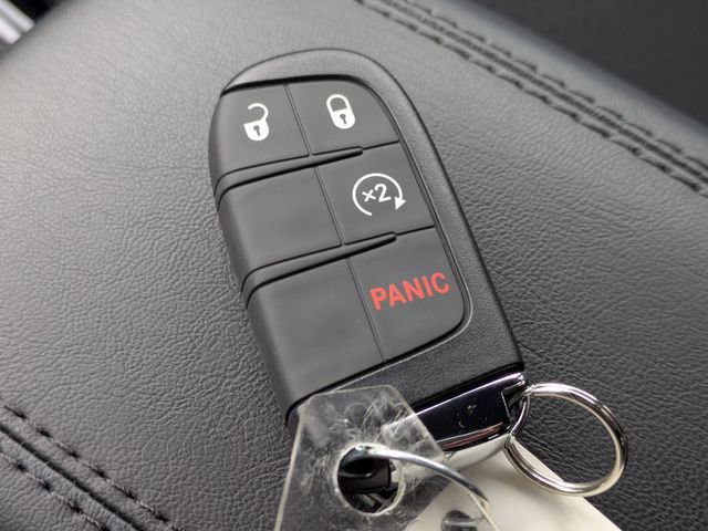 New 2026 Jeep Compass Latitude AWD/4WD image 33