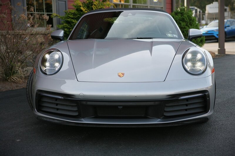 Used 2024 Porsche 911 Carrera w/ Premium Package RWD image 2