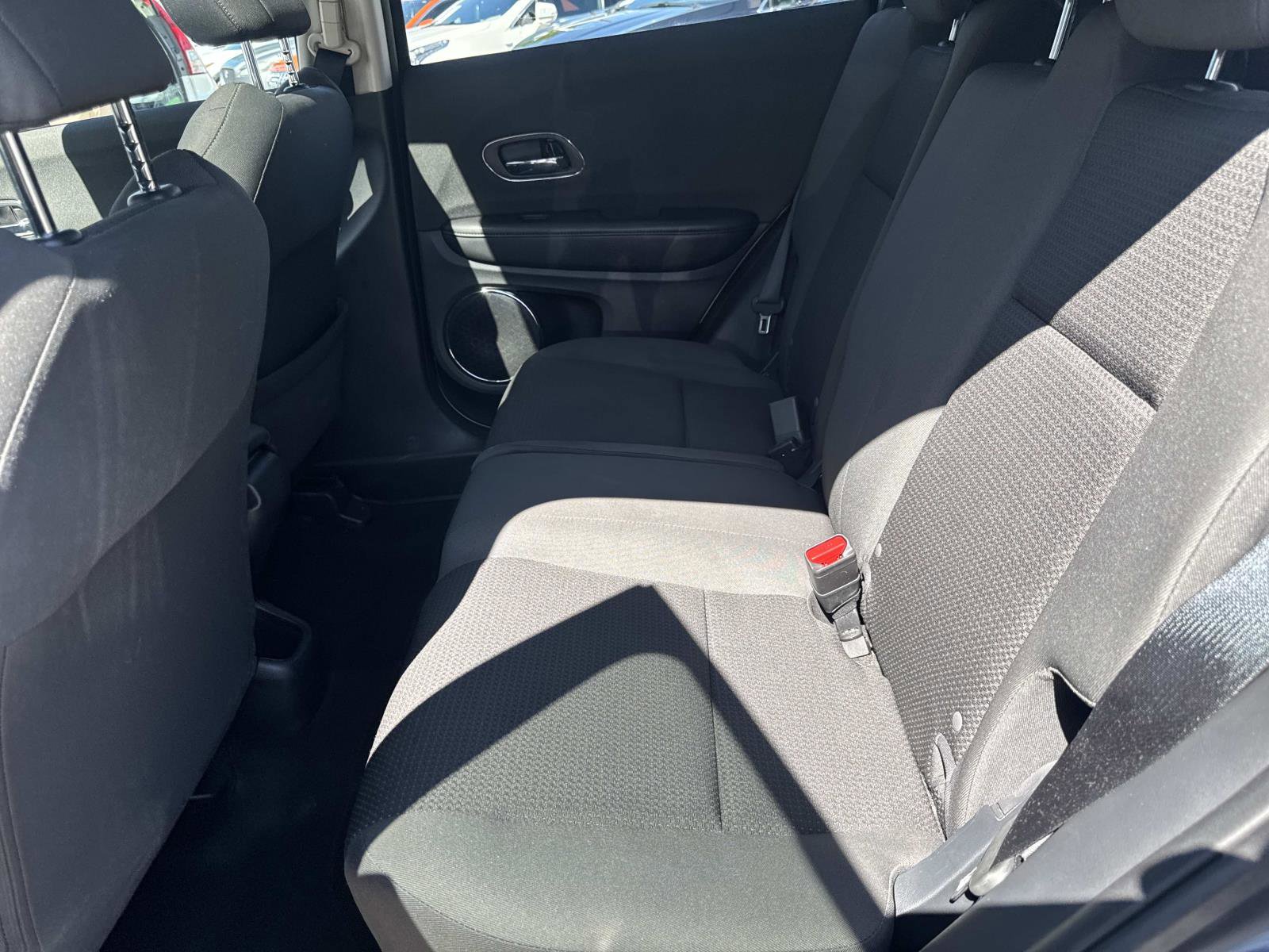 Used 2022 Honda HR-V EX image 11
