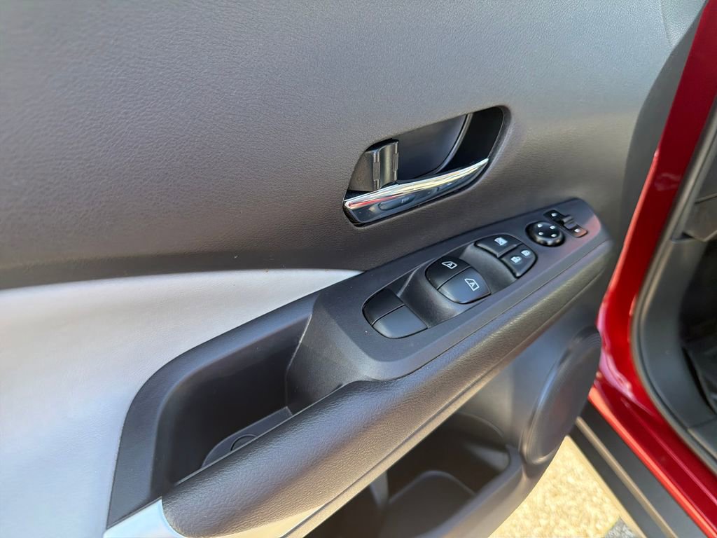 Used 2024 Nissan Kicks SR w/ SR Premium Package image 15