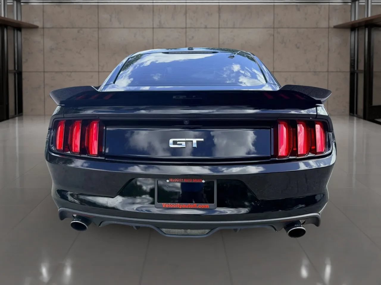 Used 2015 Ford Mustang GT Premium RWD image 4