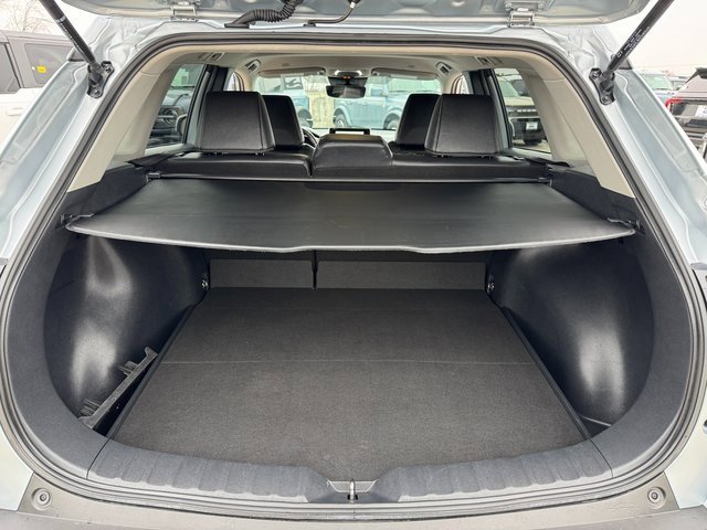 Used 2024 Toyota Corolla Cross XLE image 17