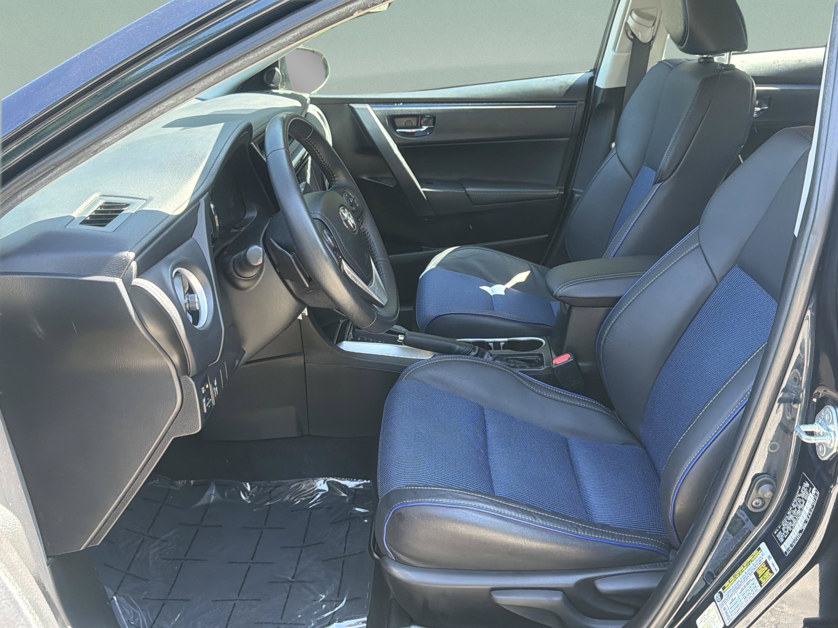 Used 2019 Toyota Corolla SE FWD image 16