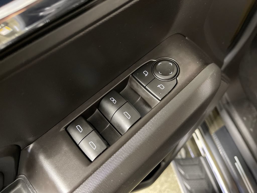 Used 2023 GMC Canyon Elevation w/ Convenience Package AWD/4WD image 16