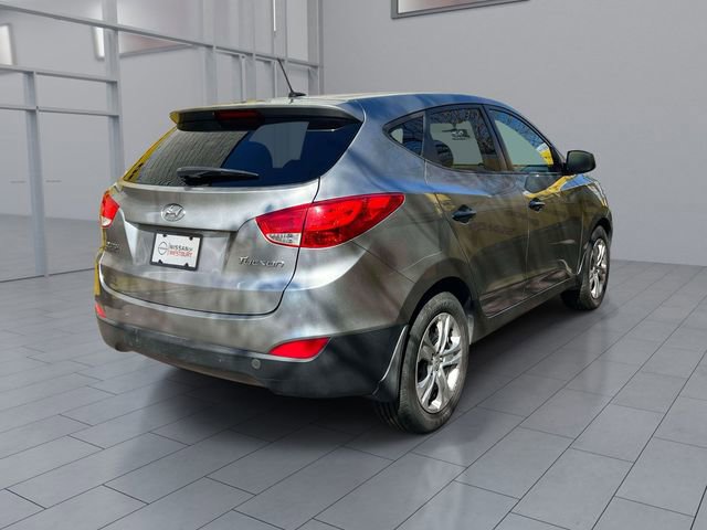 Used 2013 Hyundai Tucson GL FWD image 5