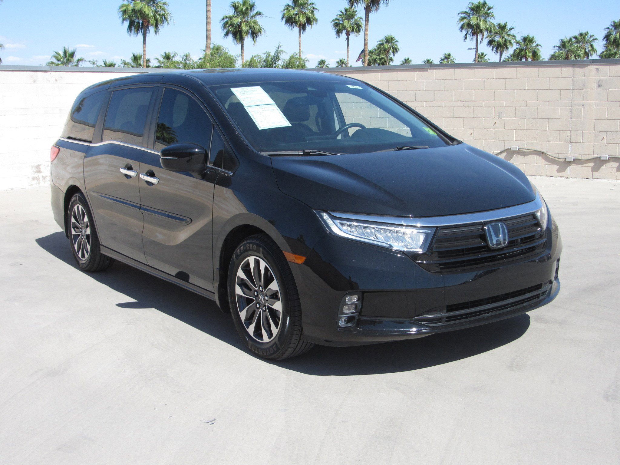 Certified 2024 Honda Odyssey EX-L image 2